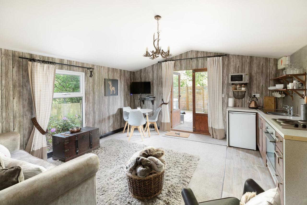 הוילה The Log Cabin With Private Hot Tub, באת' מראה חיצוני תמונה